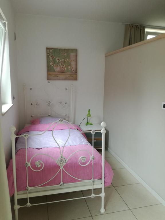 Ina Apartment