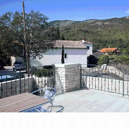 Apartments Villa Ina Brsec Exterior photo