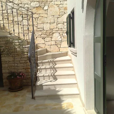 Apartments Villa Ina Brsec Exterior photo