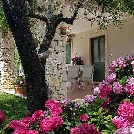 Apartments Villa Ina Brsec Exterior photo