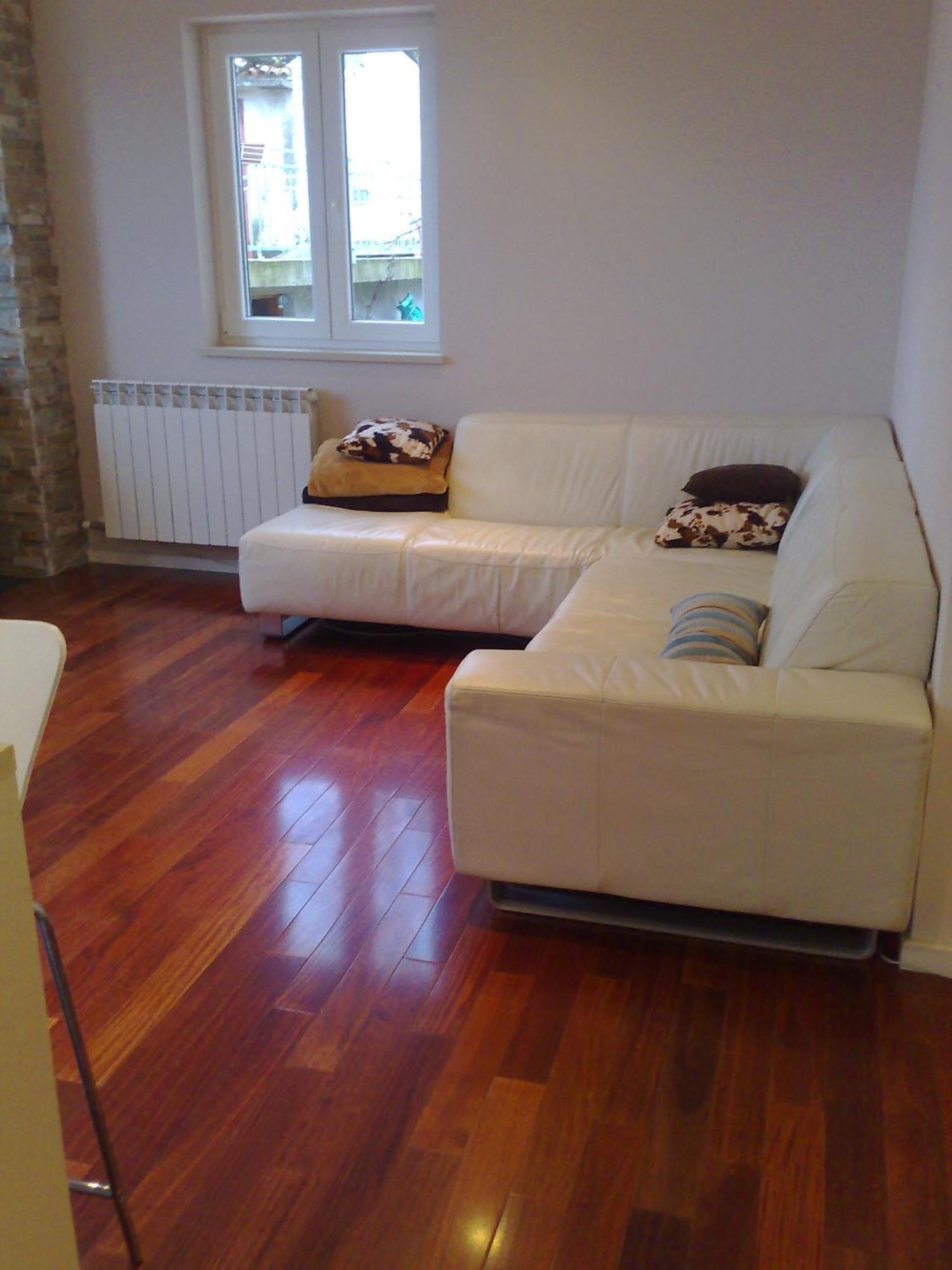 Ina Apartment Brsec